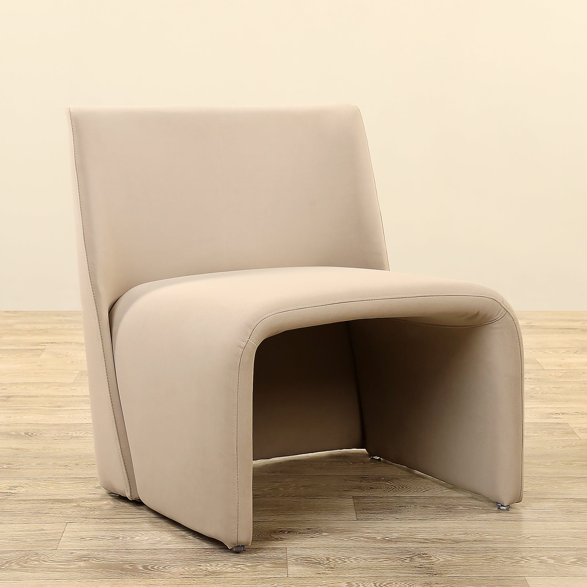 Franklin <br> Armchair Lounge Chair - Bloomr